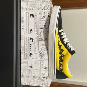 Vans old skool (peanuts) Charlie Brown/black mens size 13